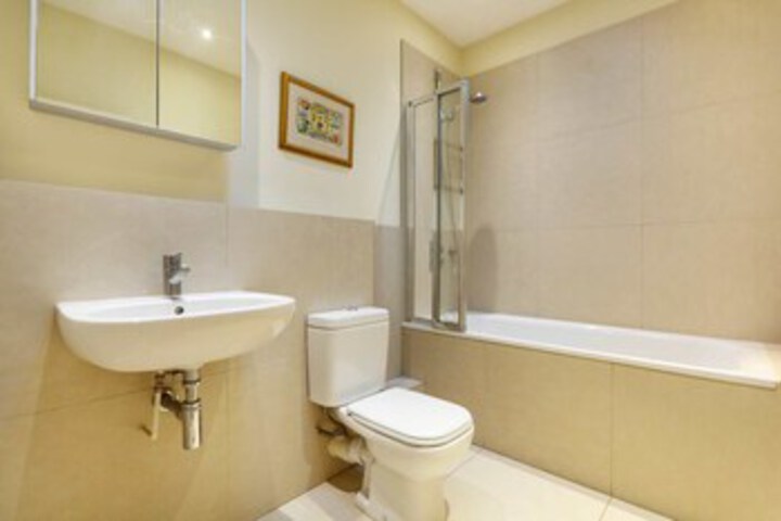 Room 2 of 20