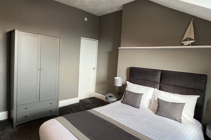 Room 9 of 54
