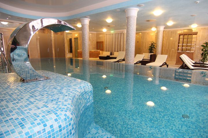 Pool 45 of 108