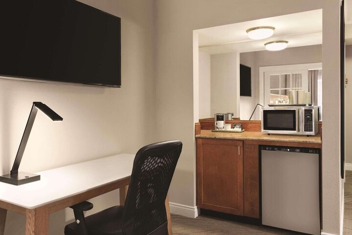 Room 12 of 26