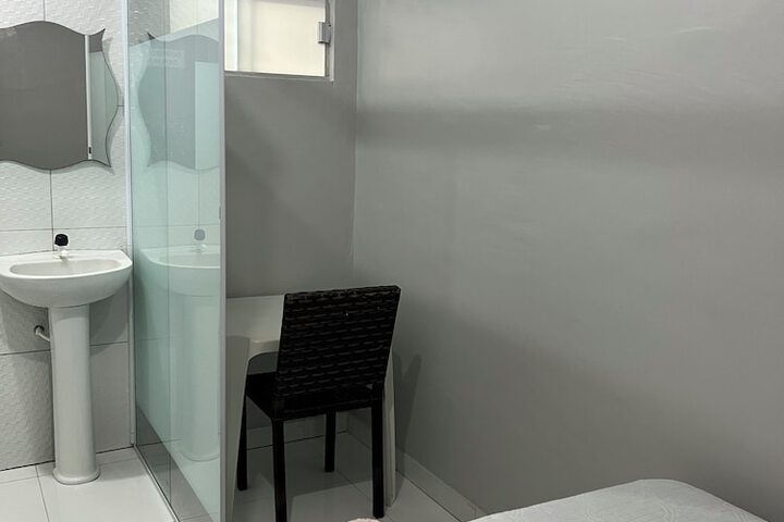 Room 4 of 51
