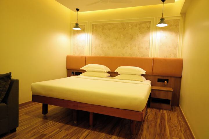 Room 30 of 84