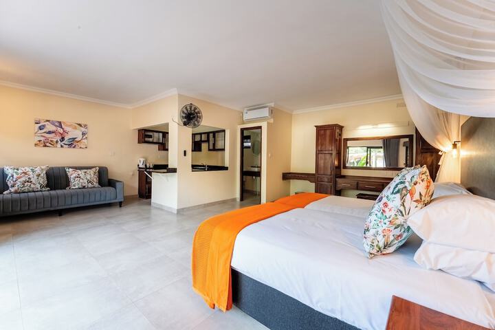Room 2 of 18