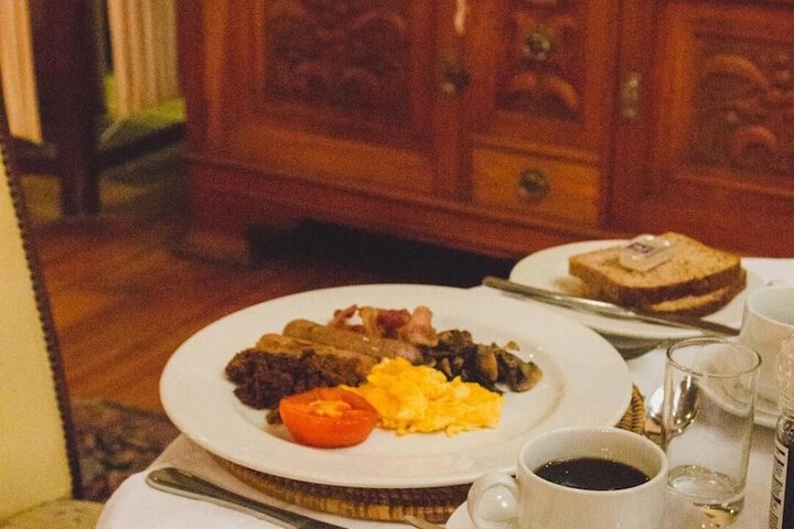 Breakfast/Coffee Service 19 of 28