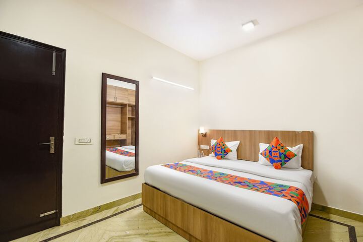 Room 19 of 35