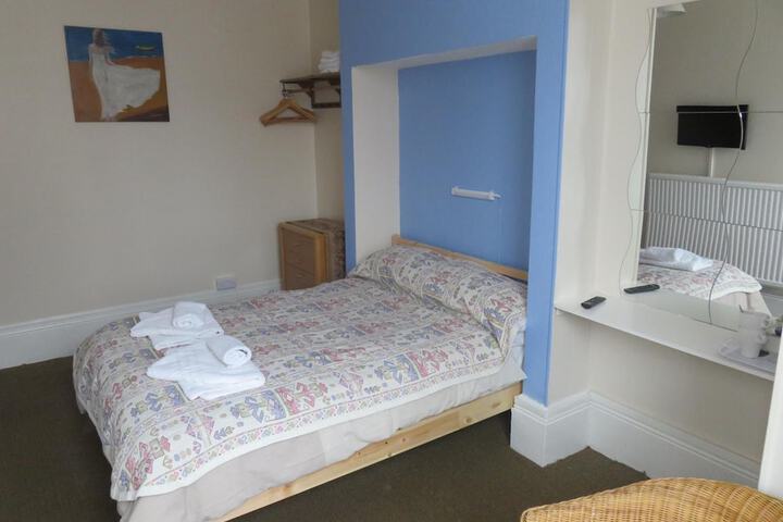 Room 22 of 49