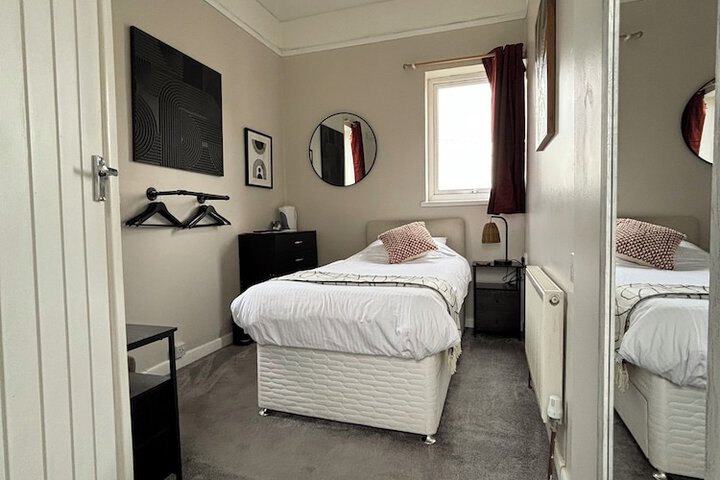 Room 40 of 94