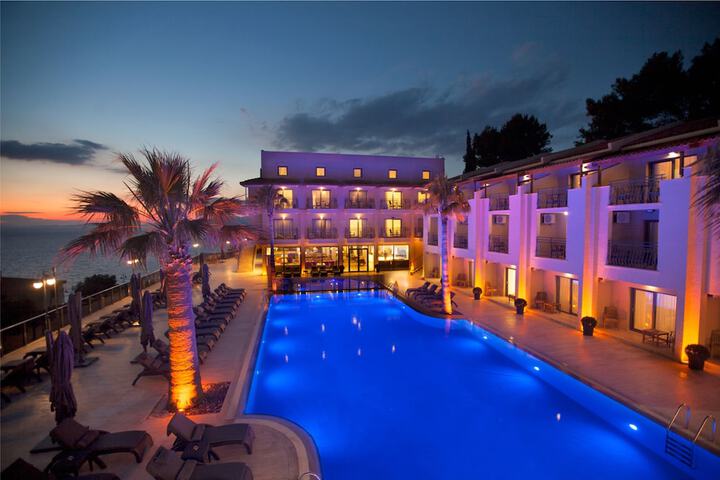 Photo of Neopol Hotel Deluxe