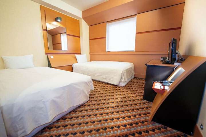 Room 16 of 60