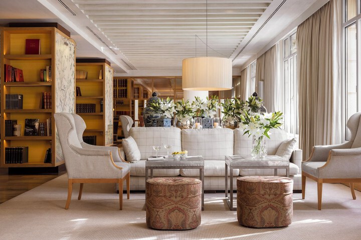 Guest Lobby