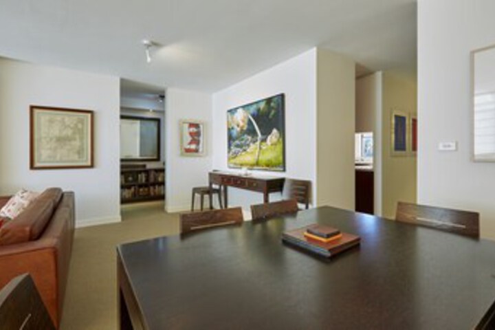 Room 9 of 22