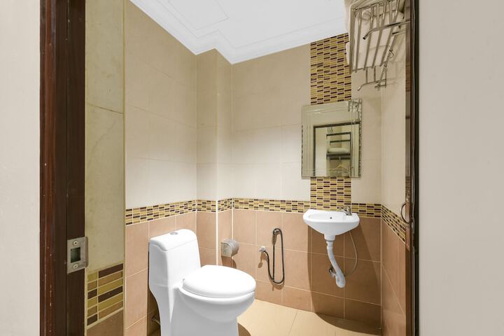Clean Restrooms