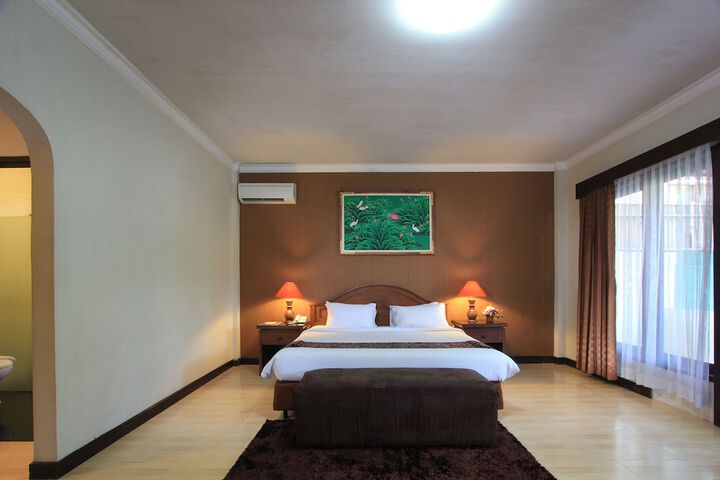 Room 15 of 172