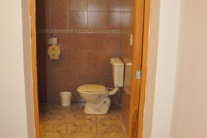 Room 28 of 69