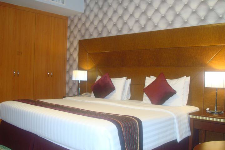 Room 5 of 39