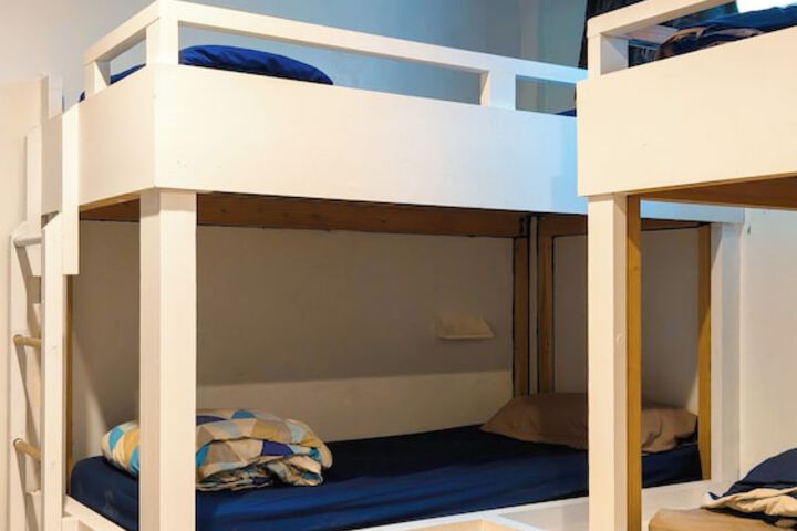 Room 18 of 49