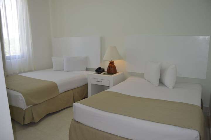 Room 26 of 136