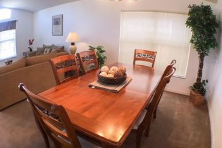 Room 11 of 19