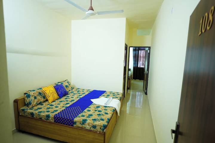 Room 5 of 35