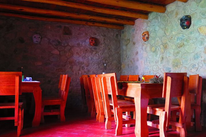 Dining 44 of 68