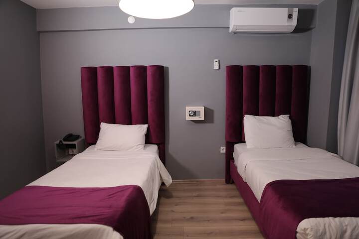 Room 14 of 25