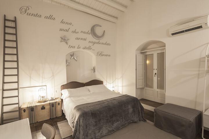 Room 48 of 101
