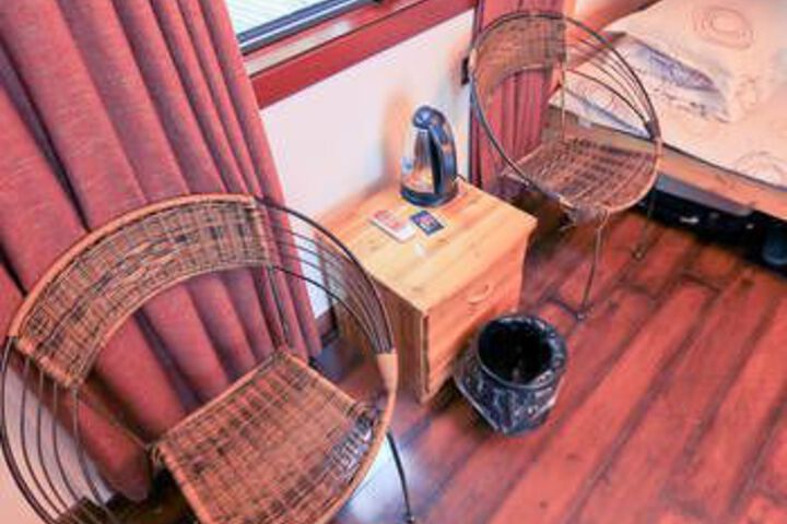 Room 4 of 15