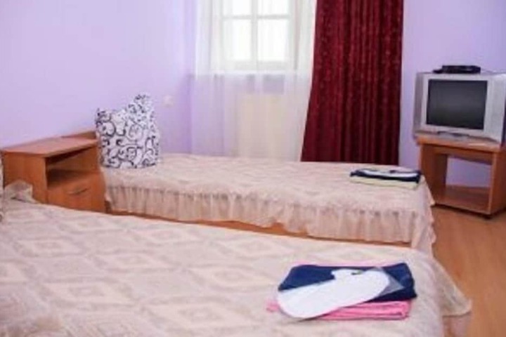 Room 6 of 20