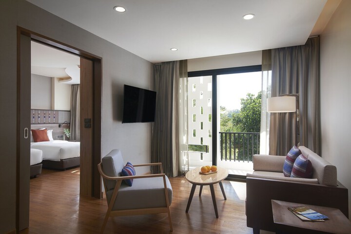 Room 16 of 42