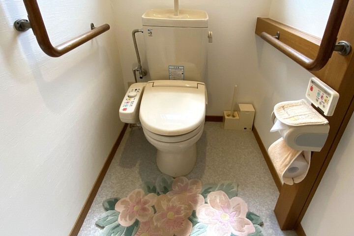Room 18 of 76
