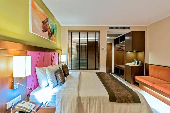 Room 12 of 31