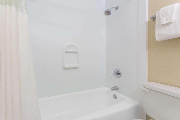 Room 20 of 27