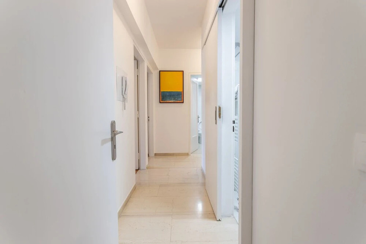 Room 12 of 21