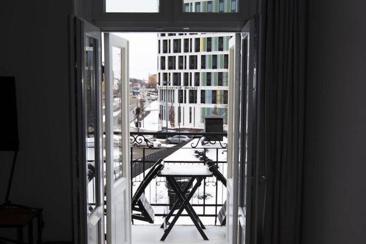 Room 12 of 48