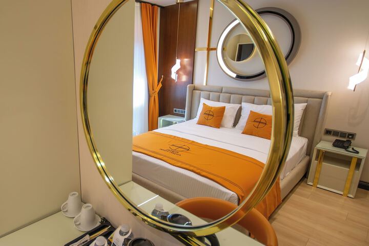 Room 55 of 106