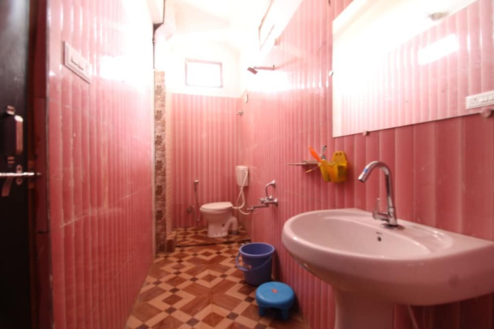 Room 16 of 27