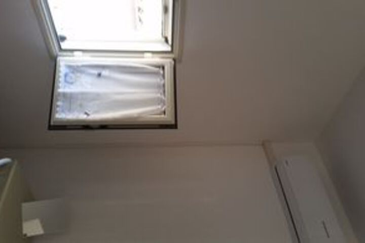 Room 33 of 49