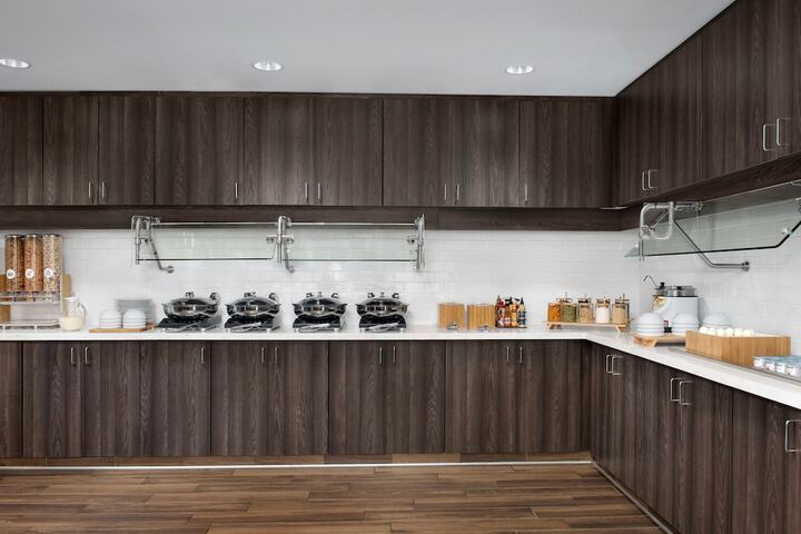 Breakfast/Coffee Service 34 of 41