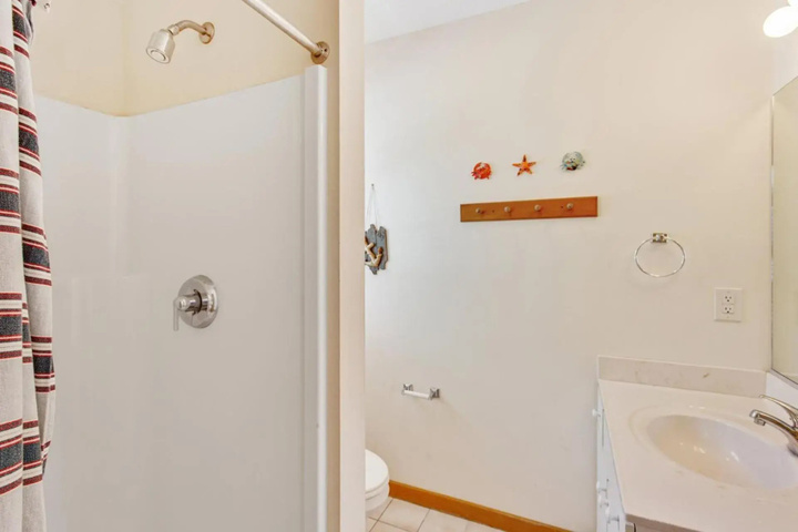 Room 11 of 21