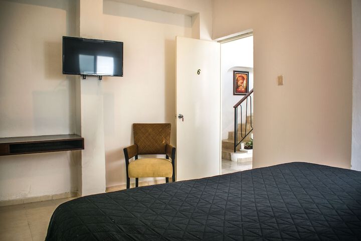 Room 6 of 54