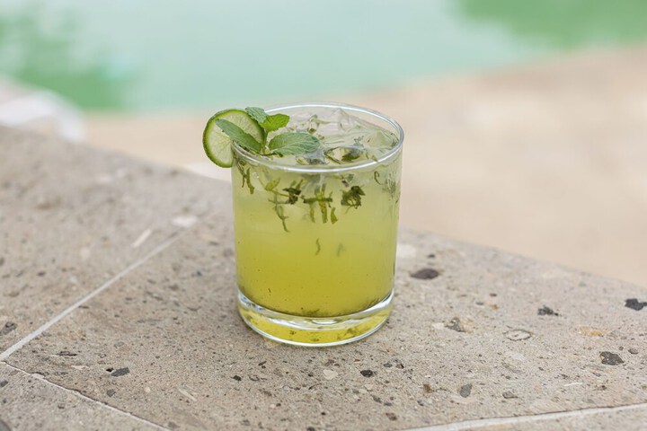 Lounge 101 of 130