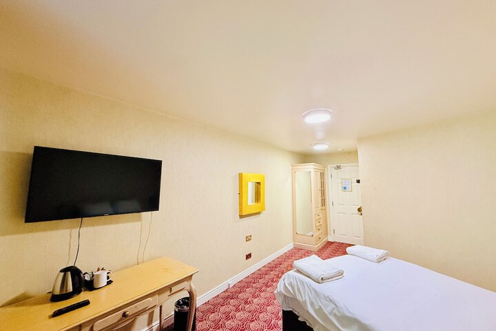 Room 29 of 72