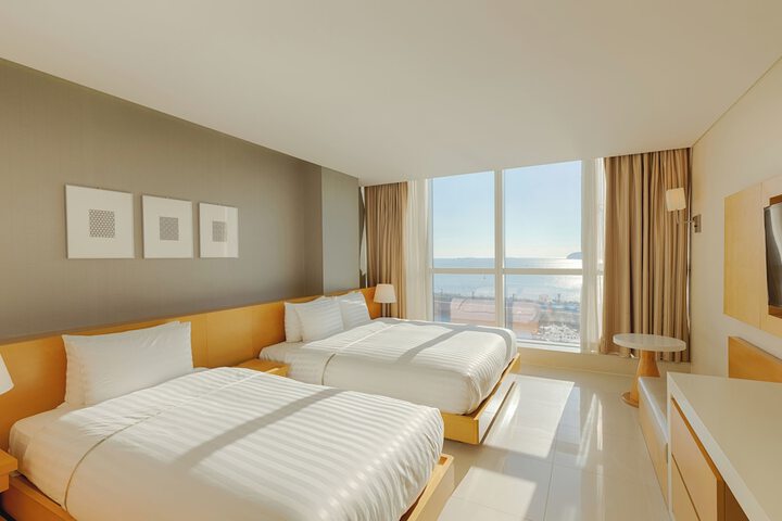 Room 45 of 74
