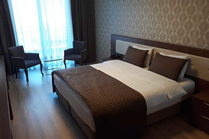 Room 22 of 87