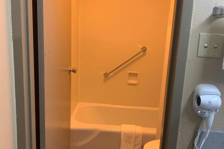 2 Double Beds (2 of 11)