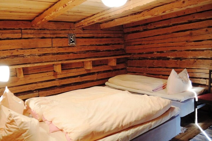 Room 15 of 43