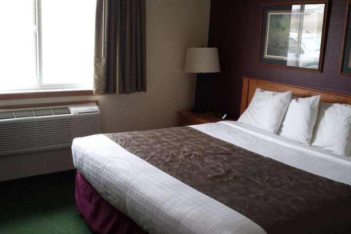 Room 10 of 44