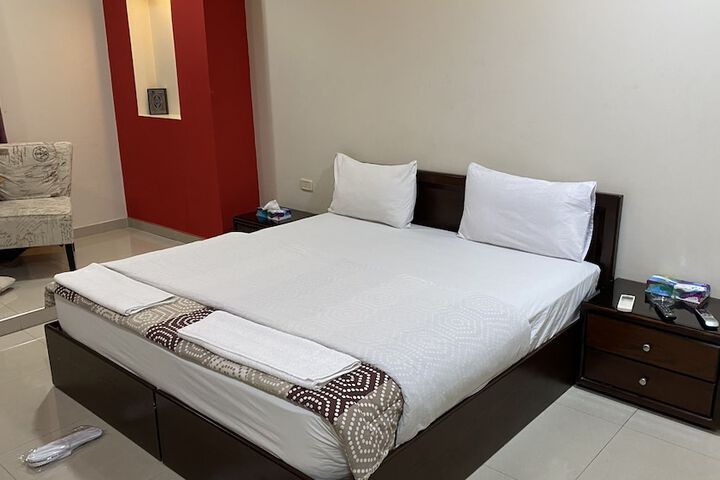 Room 14 of 46