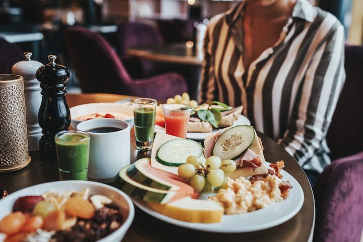 Breakfast/Coffee Service 20 of 27