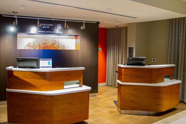 Entrance & Lobby